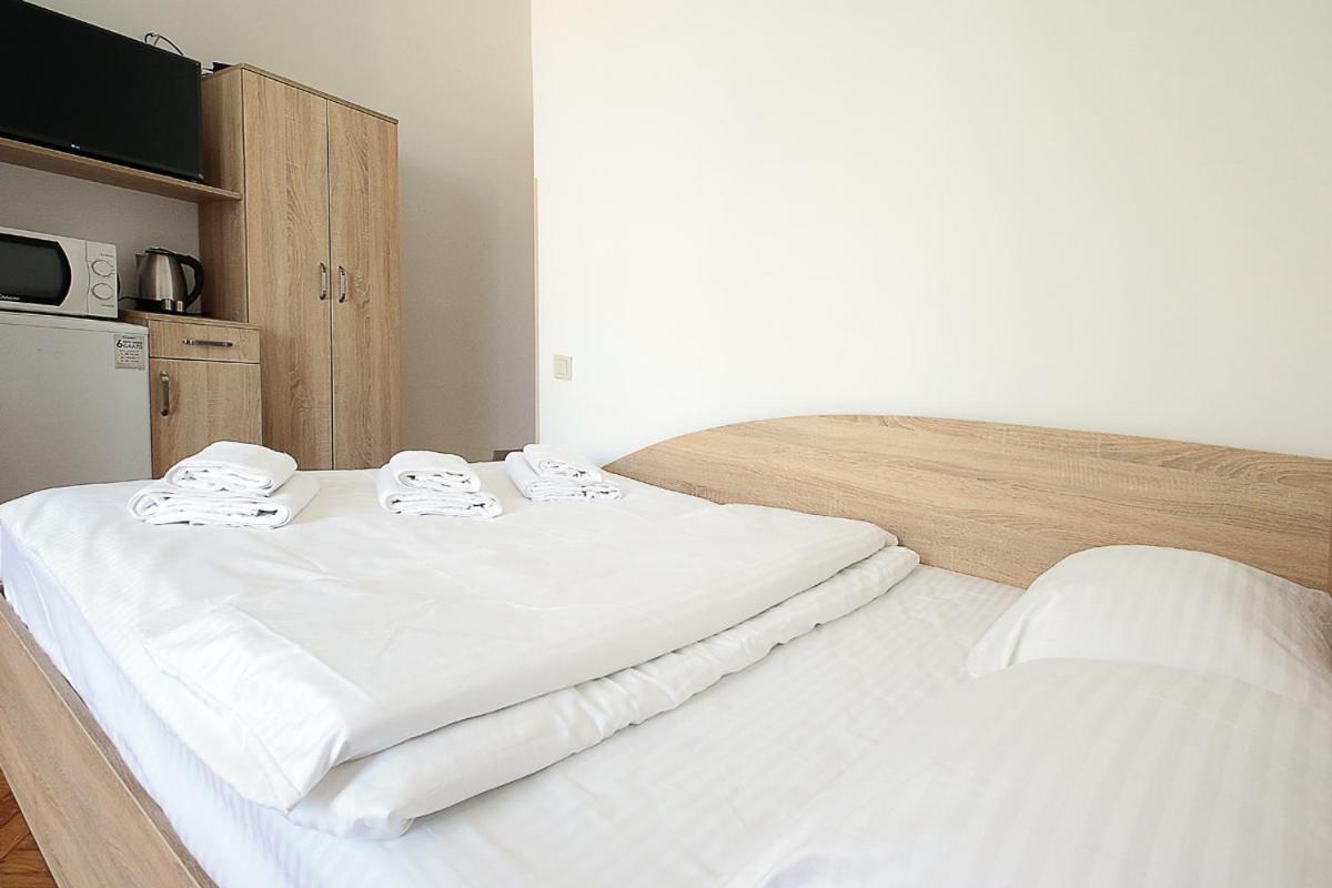 Buk Apartments On Doroshenka 29 Lviv Kültér fotó