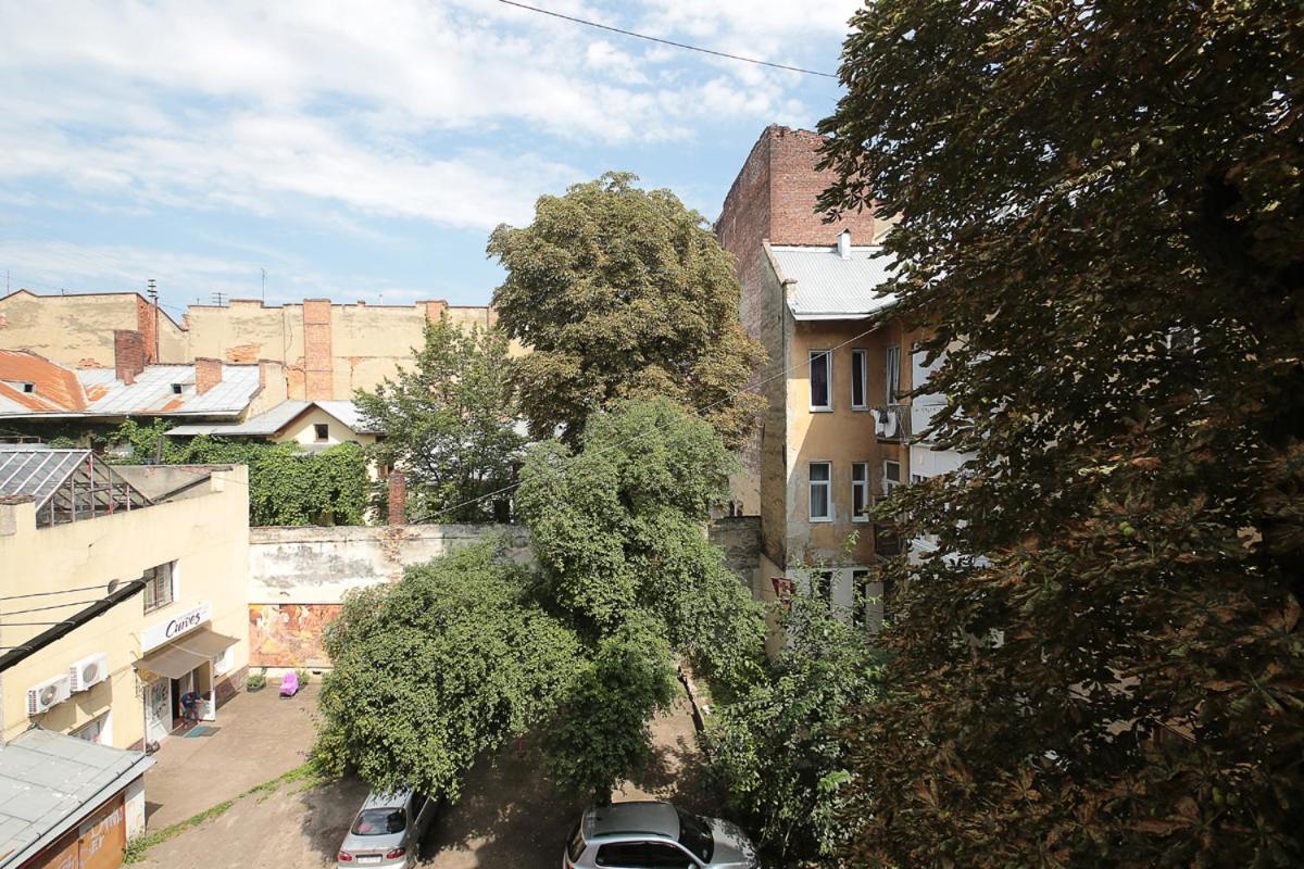 Buk Apartments On Doroshenka 29 Lviv Kültér fotó