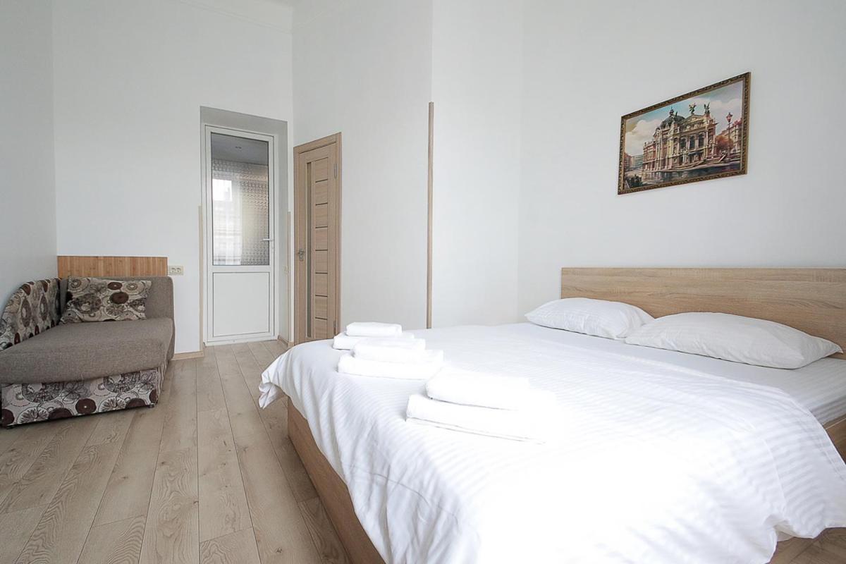 Buk Apartments On Doroshenka 29 Lviv Kültér fotó