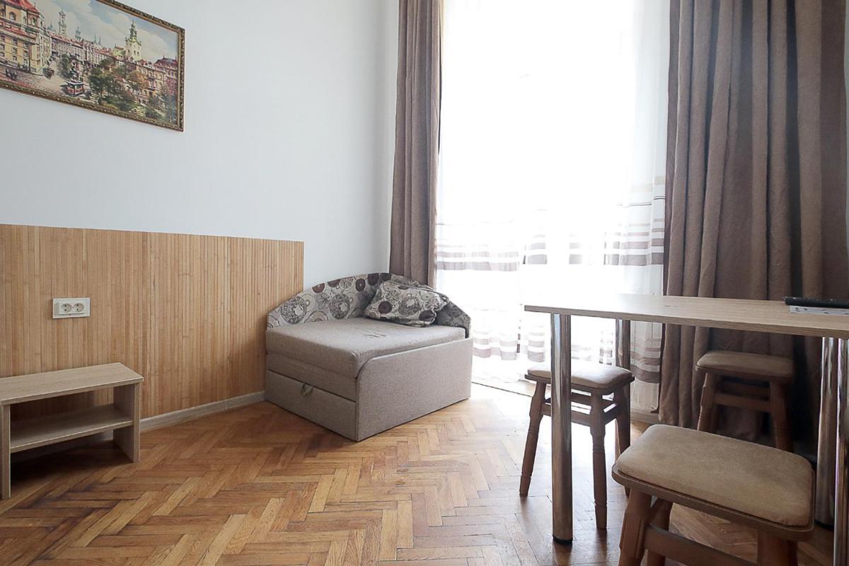 Buk Apartments On Doroshenka 29 Lviv Kültér fotó