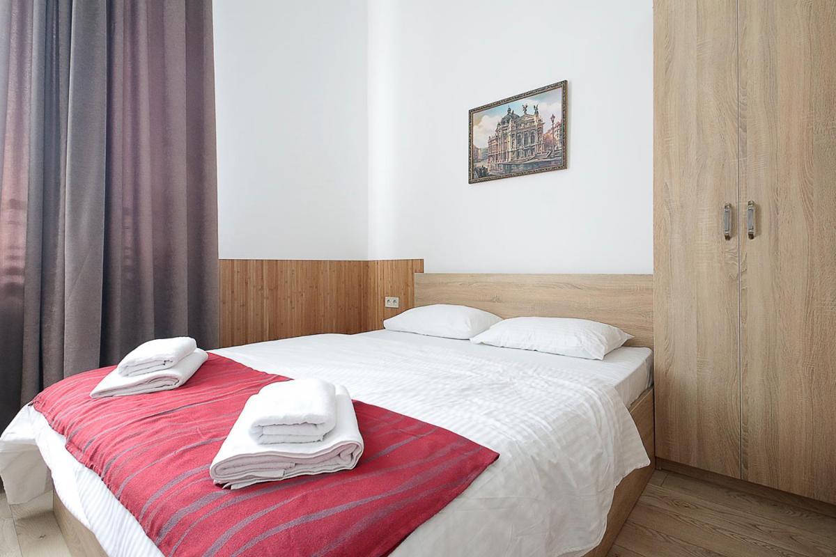 Buk Apartments On Doroshenka 29 Lviv Kültér fotó