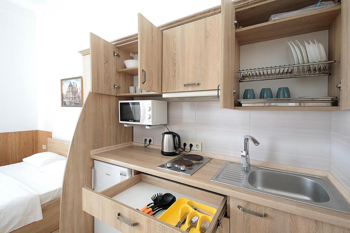 Buk Apartments On Doroshenka 29 Lviv Kültér fotó